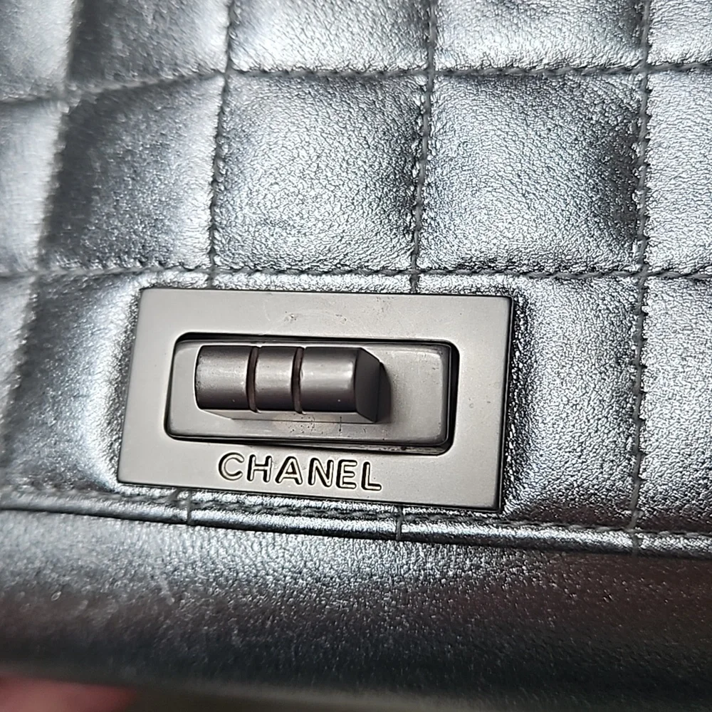 CHANEL Metallic Silver Mini Bag Chain Strap Turnlock w/Card - Picture 6 of 14